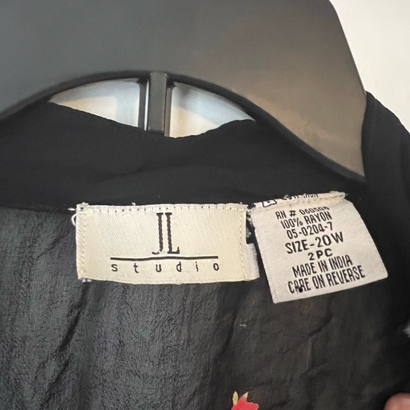 JL Studio Black Sheer Dress with Flowers Size 20W - Picture 2 of 6